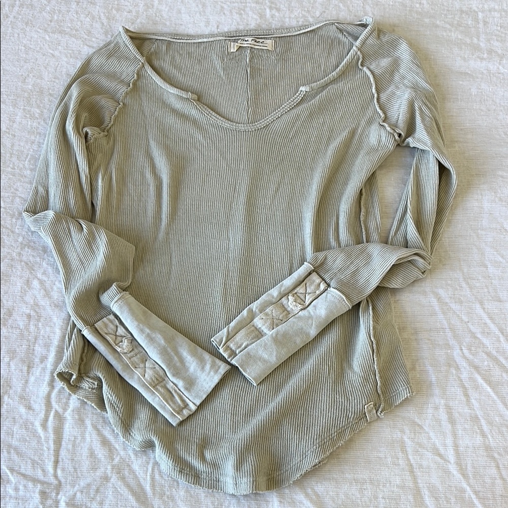 Free People Long Sleeve Tee in Light Gray
